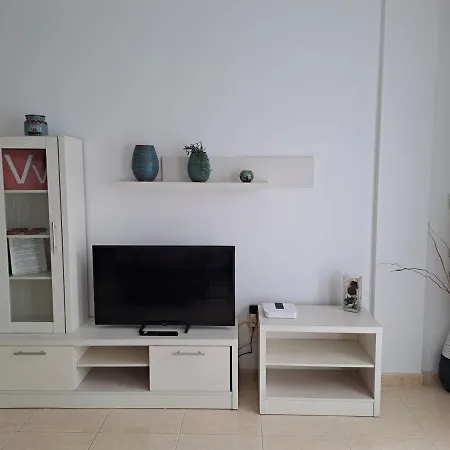 Life At The Beach, Free Wifi, 2 Bedrooms Apartment *
